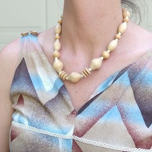 vintage WOODEN BEAD NECKLACE choker 1980's